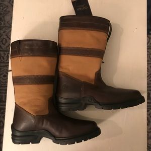 Barn boot by Ovation